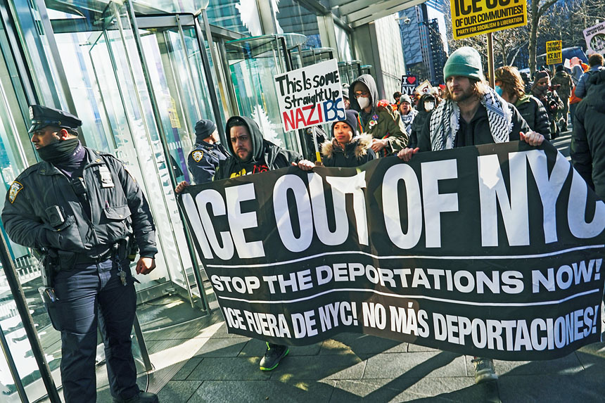 ICE的執法行動在紐約市引起多次抗議示威。Bing Guan/紐約時報