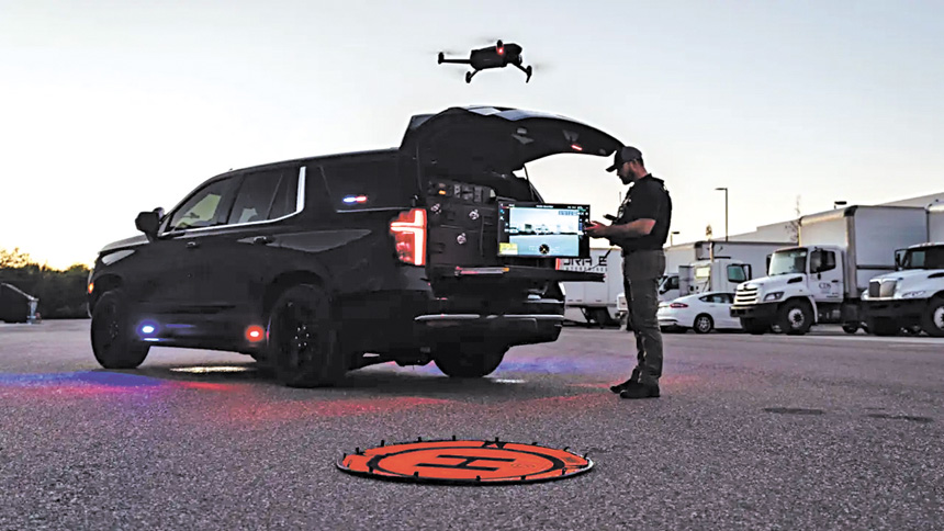 Maverick配備隱藏式艙口，可在遭遇敵對無人機時立即發射攔截機。 FlyMotion圖片