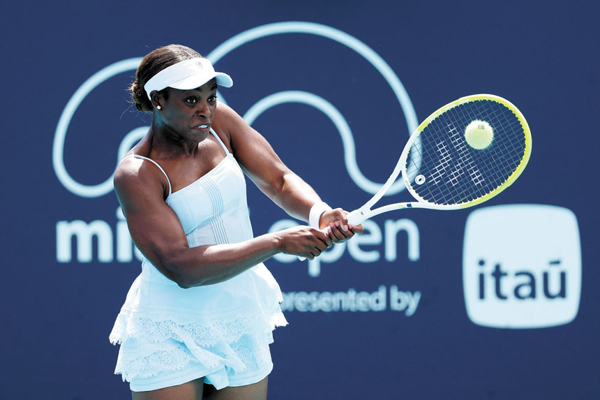 斯蒂芬斯在對陣鄭欽文的比賽中回拍。網上圖片