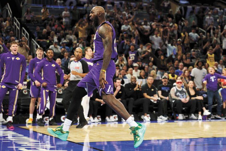 詹姆斯的常規賽出場次數已位居NBA歷史第一。路透社