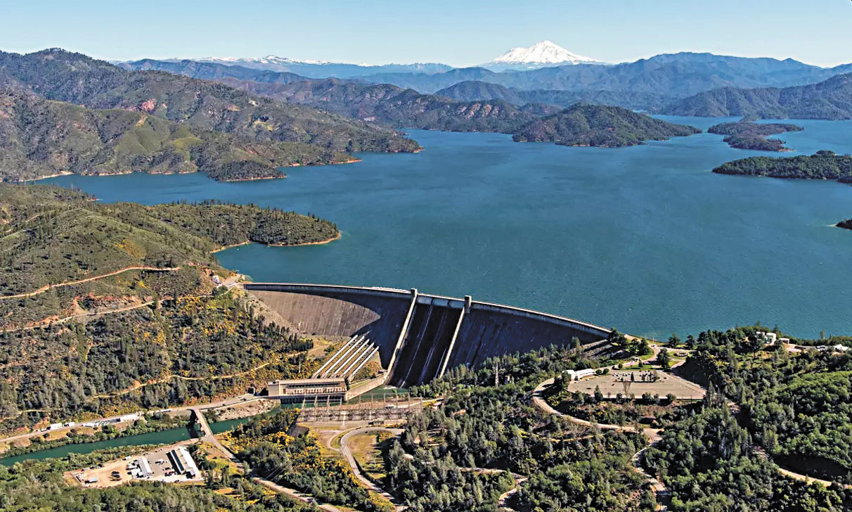 圖為加州最大的沙斯塔水庫。加州水資源局