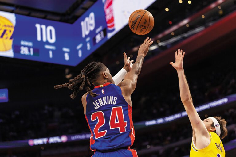 活塞後衛詹金斯在比賽最後時刻貢獻準絕殺，擊敗湖人。路透社