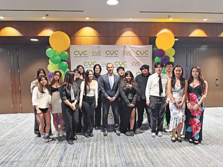 出席CYC第56屆年度慈善晚宴的部分嘉賓。CYC提供