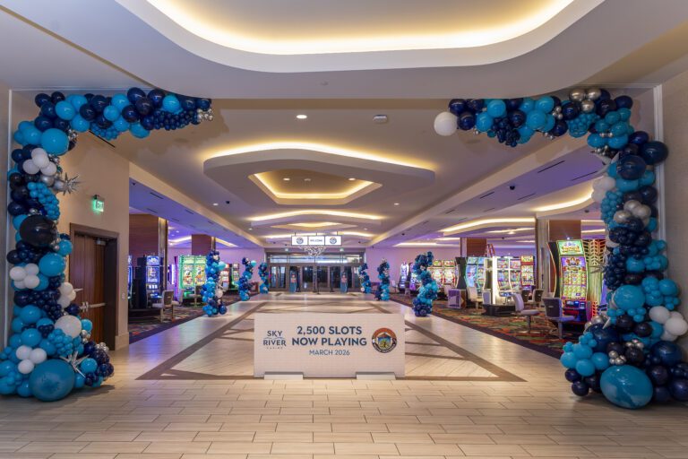 「天河大賭場」擴建遊戲大廳揭幕 新增超過300台老虎機 舒適與便利提升新高度 總老虎機數量達2,500台 向2027年轉型度假村蓄勢待發