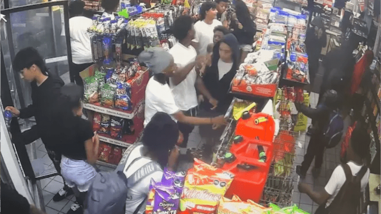 十多青少年搶掠油站士多 店員報案竟無警員到場｜細說燊語