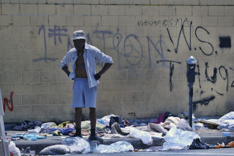 霍士走訪洛杉磯無家者實況 居民棲身下水道臨時庇護