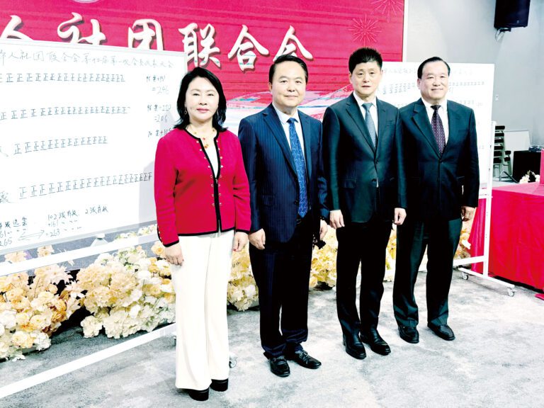 第12屆領導核心出爐。左起：路霞、趙林、張勇、許承武。記者陸新攝