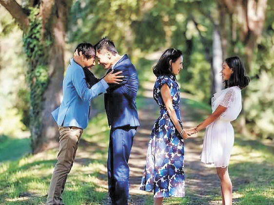 安娜發全家福為劉燁慶生。網上圖片