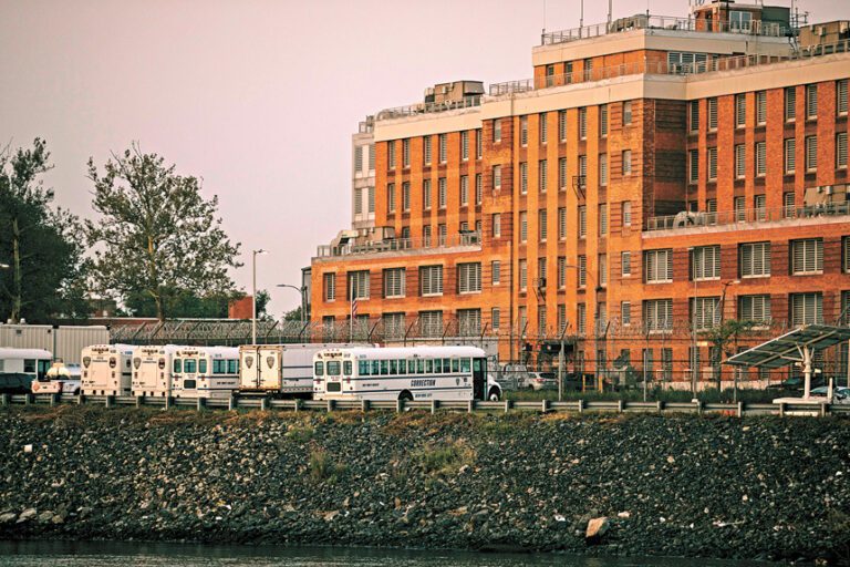 雷克斯島監獄於25日發生今年首宗囚犯死亡事件。 Jose A. Alvarado Jr./紐約時報