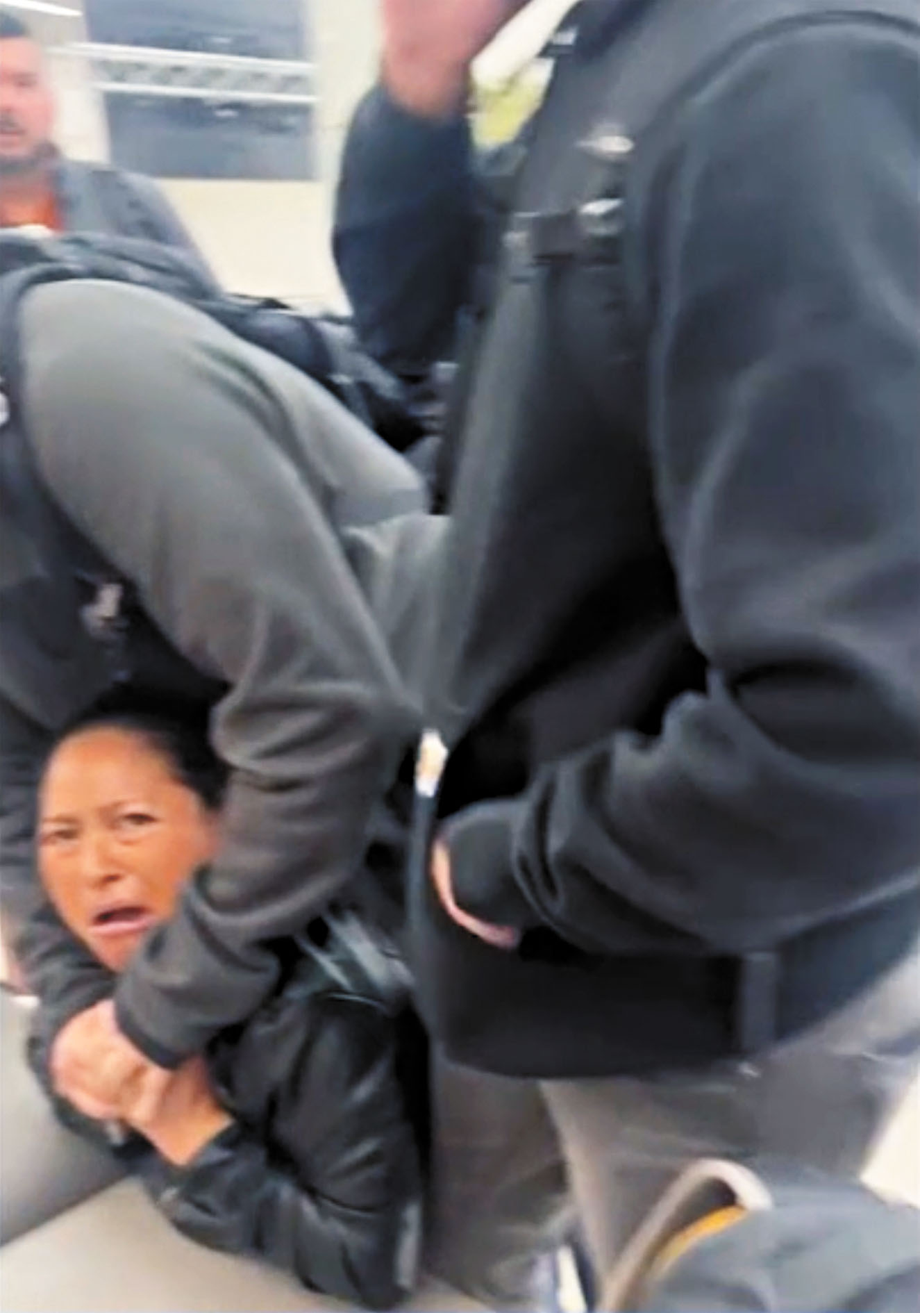 41歲女子希門尼茲（Angelina Lopez-Jimenez）日前在三藩市國際機場被ICE逮捕。資料圖片/ABC7電視畫面