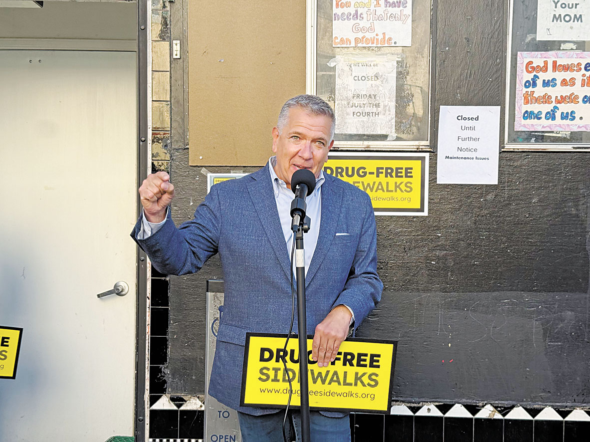 市參事麥德誠（Matt Dorsey）提出立法，主張停止向不願以吸毒為由驅逐居民的新永久性支援式房屋提供資金。本報資料圖/記者彭詩喬攝