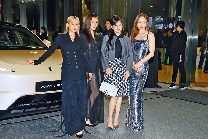 ■COLLAR中只有Gao（左一）未有個人單曲，她表示不心急。