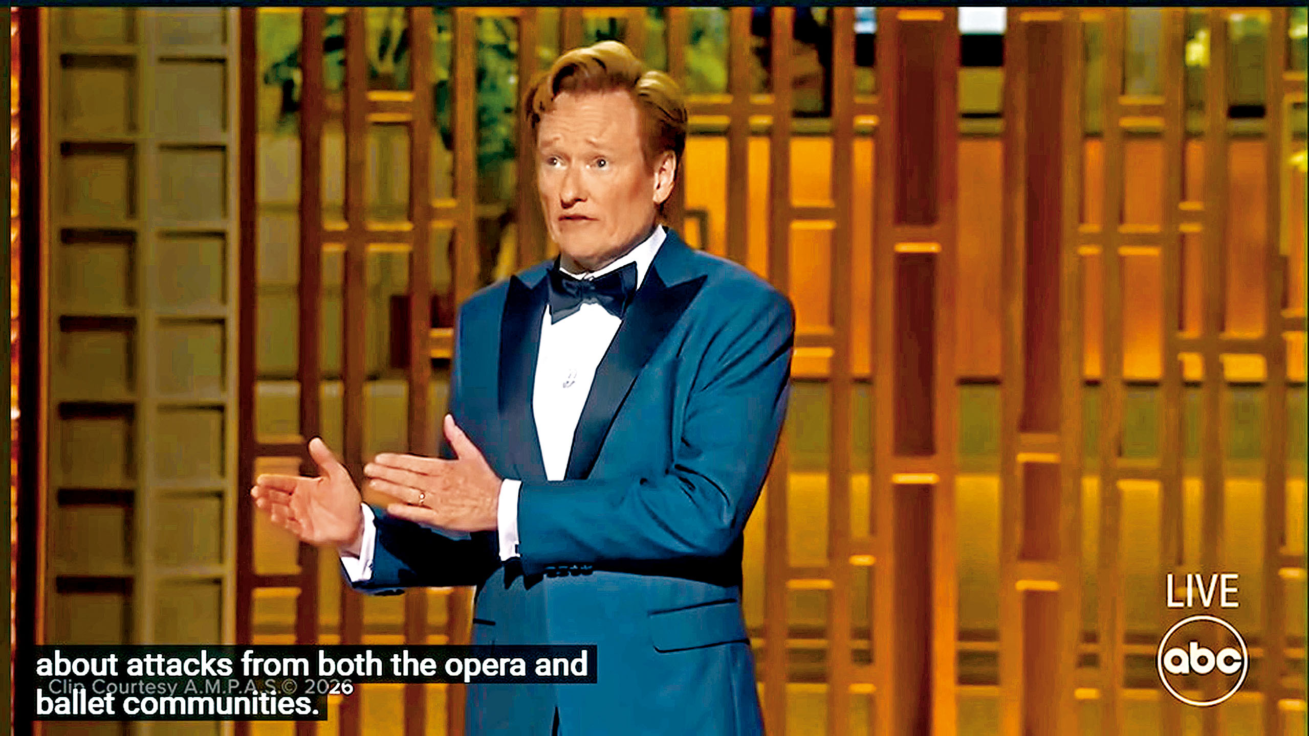 奧斯卡主持人Conan O'Brien在開場白中，已用了不少篇幅來揶揄甜茶。