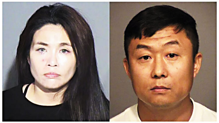 嫌疑人Yanwen Gu（左）和Shaohua Sun（右）因涉嫌參與老年人詐騙計劃而面臨重罪指控。文杜拉縣地檢署