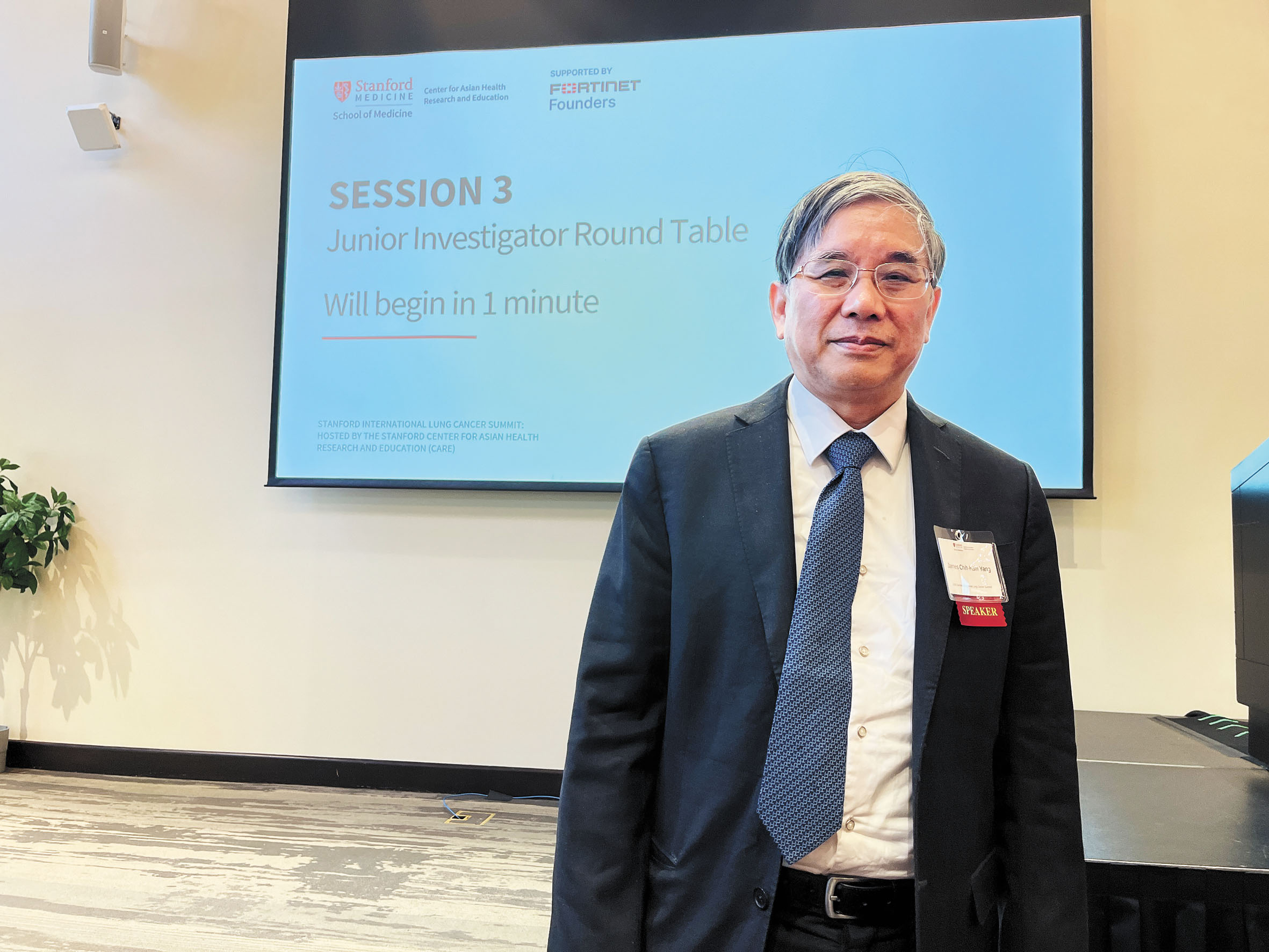 台灣大學肺癌專家楊志新稱，導致亞裔非吸煙肺癌最主要根源是基因。記者王蔚攝