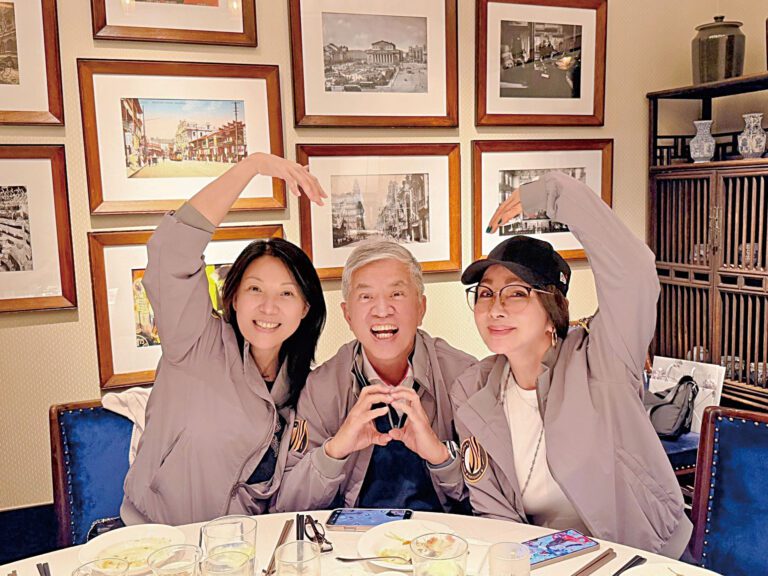 陳美鳳與好友聚會。網上圖片