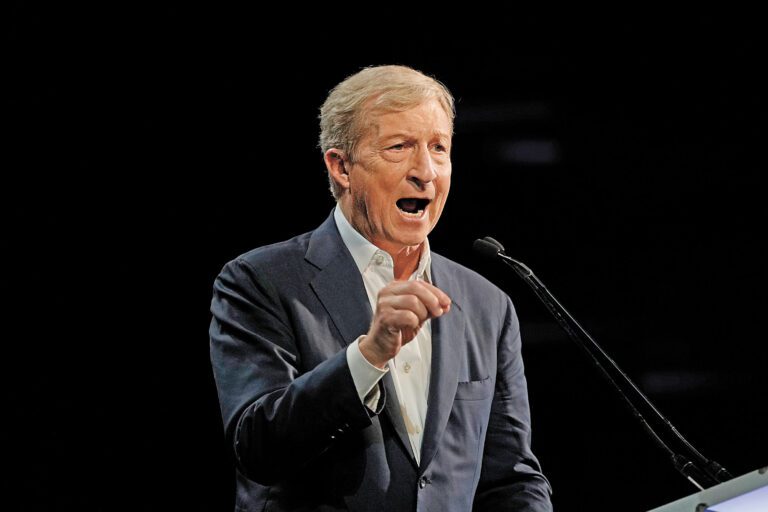 富豪斯泰爾的報稅表揭發其有關私募基金的立場出現言行不一。美聯社資料圖片