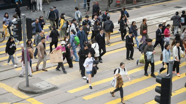 強積金供款上下限擬上調 月入下限升至1.05萬 上限供款增至2000元