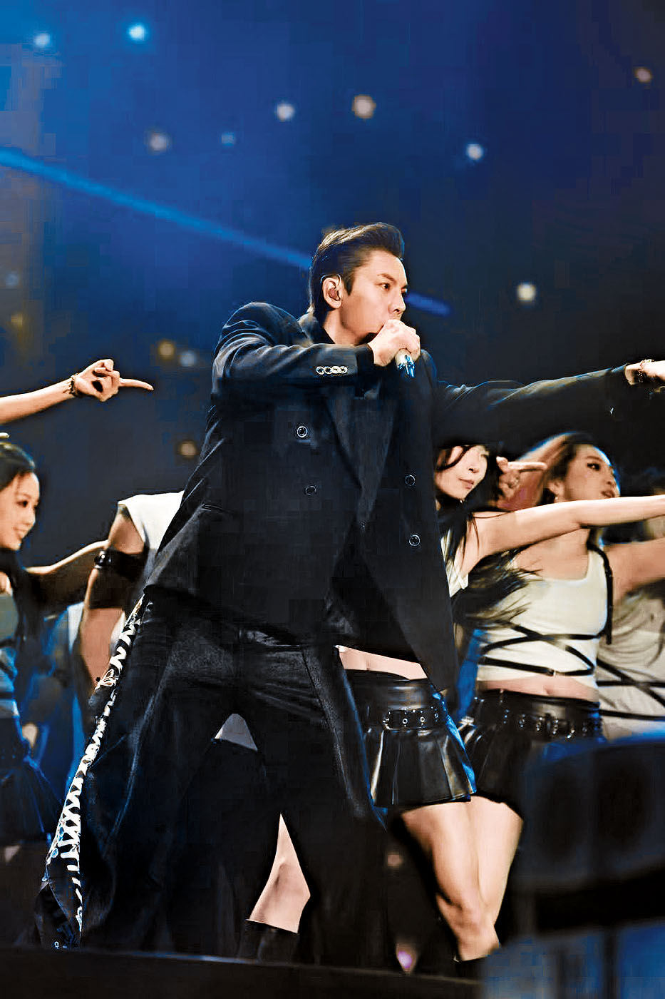 ■陳偉霆特別由劇組抽空返港，於5月3日演出。