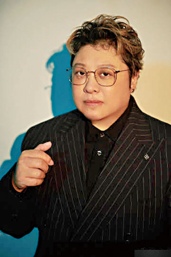 韓紅 .c2/c3 ■韓紅嗓音獨特宏亮，備受觀眾喜愛。網上圖片