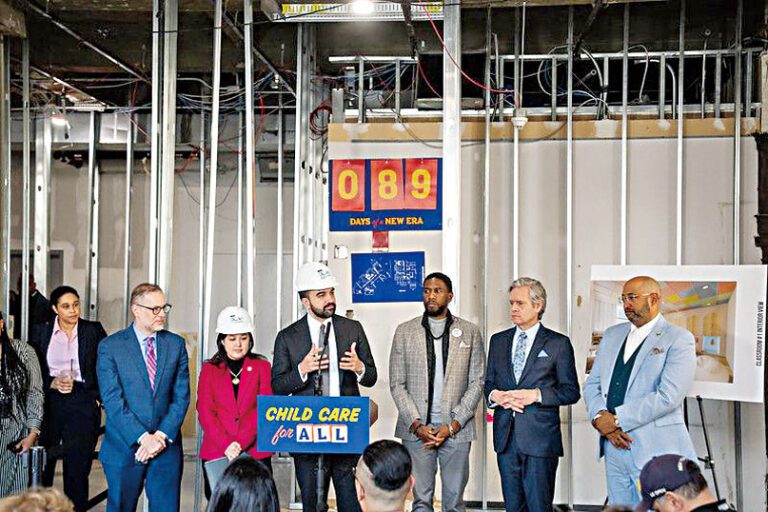 馬姆達尼在正在裝修的市政辦公樓託兒所工地宣佈推出實驗項目。