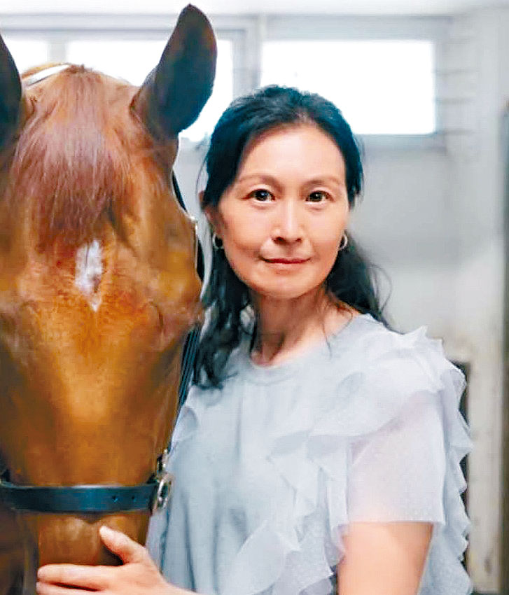 郭藹明胞妹郭藹欣曾兩次拉頭馬。	《東周刊》圖片