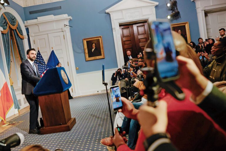 馬姆達尼強調，致力於運用每一種工具與紐約人溝通。 Jose A. Alvarado Jr./紐約時報