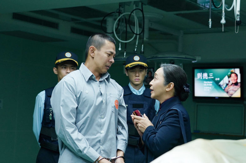 ■孫綻（左）在《以身相許》中表演十分搶眼。網上圖片