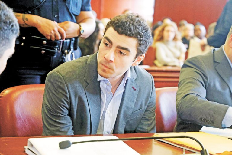 曼吉奧內對2024年12月的致命槍擊案拒絕認罪。Jefferson Siegel/紐約時報