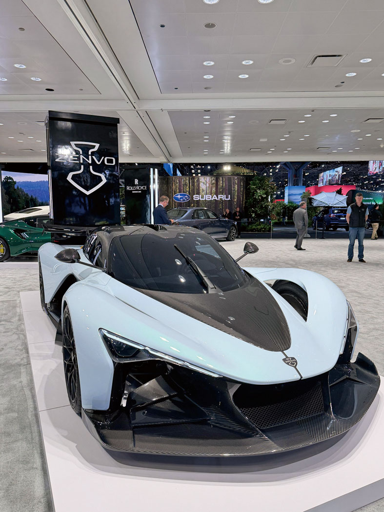 丹麥Zenvo極速超跑Zenvo Aurora Agil V12首次在紐約亮相。