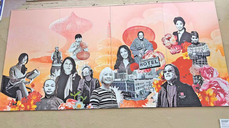 華埠歷史壁畫中，黃金德(左下角男子)位於顯眼位置。記者黃偉江攝