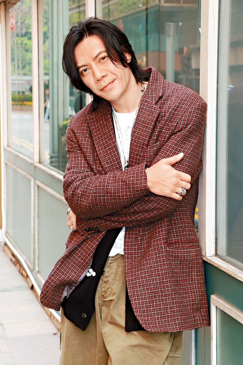 張文傑小腿肌肉撕裂仍頂硬上。