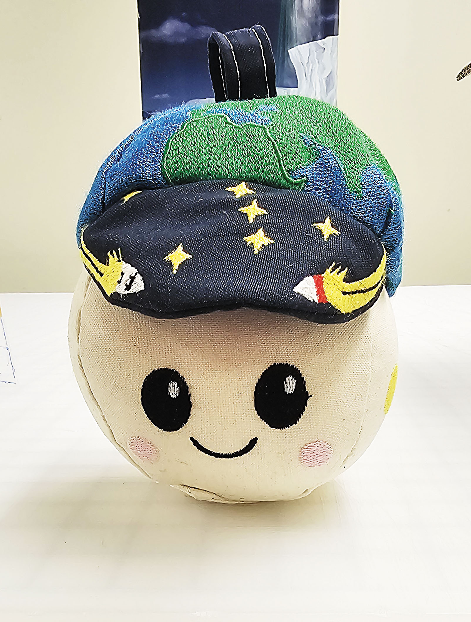 玩偶「崛起」(Rise)。NASA