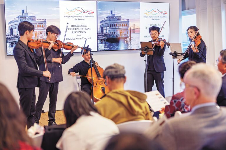 Nexus室樂團在演奏。經貿辦提供