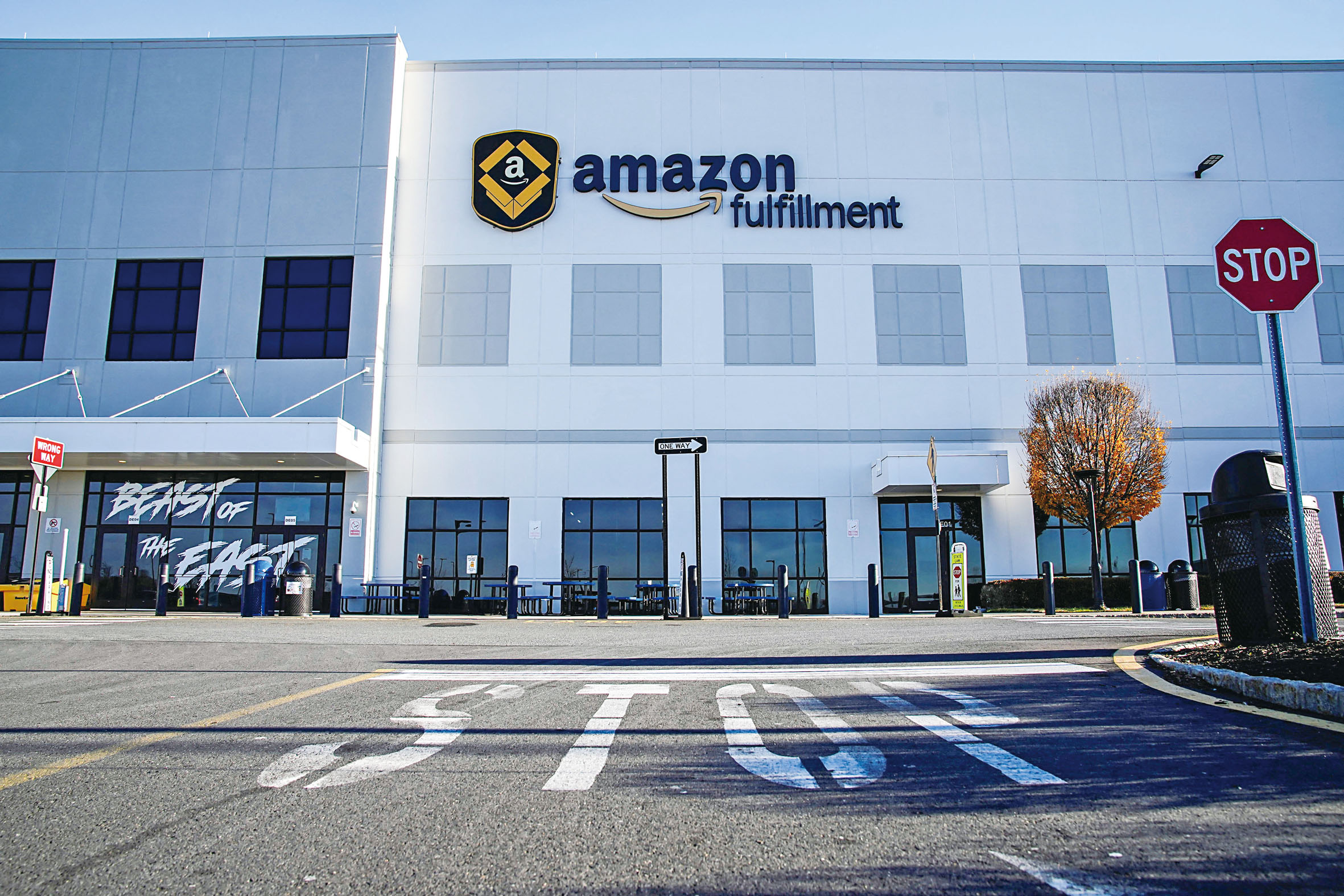 亞馬遜正洽談收購衛星通訊集團,以加速構建其低地球軌道衛星業務。路透社資料圖片