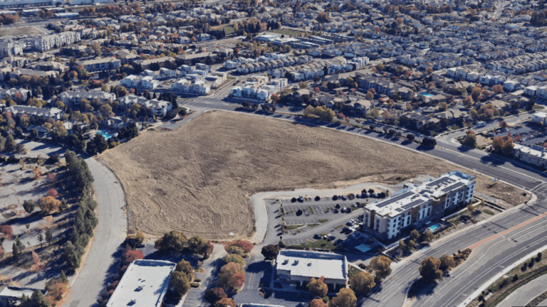 沙加緬度建露宿者微社區 居民入稟告市府選址違規｜細說燊語