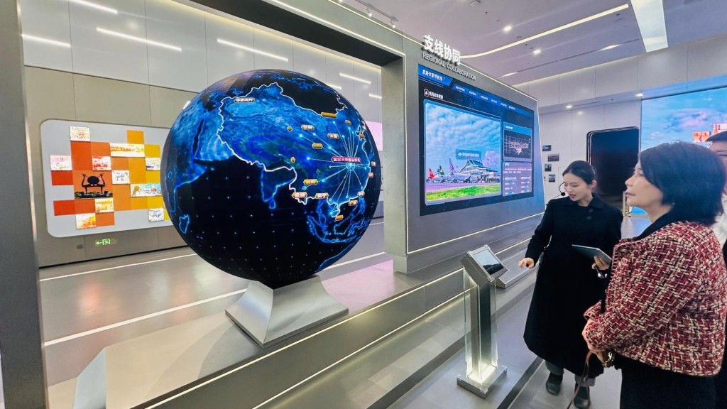 香港機管局訪鄂州花湖機場 深化航空物流與口岸合作