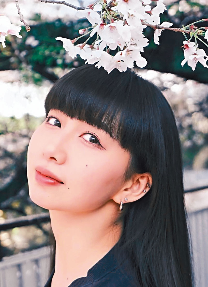 ■Cocomi前日分享由妹妹Koki拍攝的櫻花樹下照。