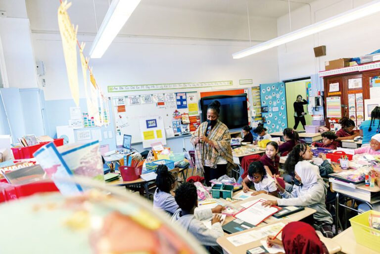 劉醇逸直言，紐市尚未準備好在明年秋季前，確保80%班級人數控制在20至25人之間。 Thalia Juarez/紐約時報