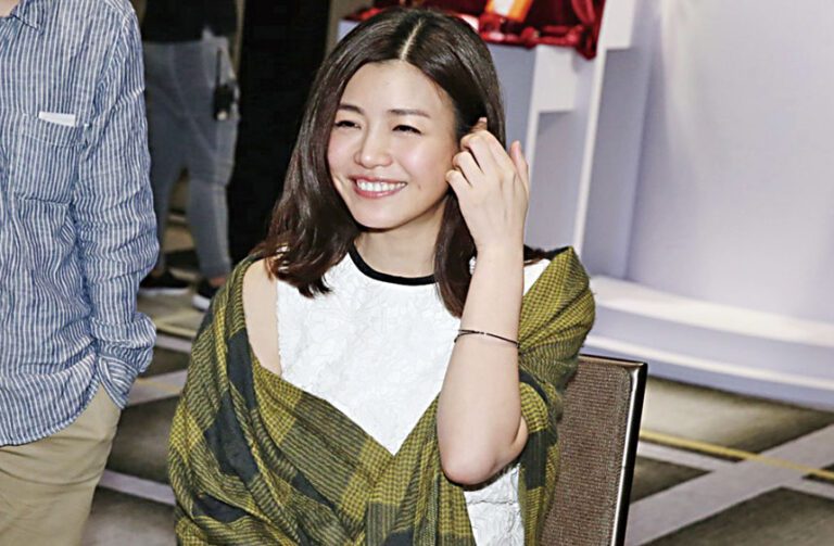 陳妍希近日因運動受傷緊急開刀、暫停工作，未料再爆帶貨爭議。網上圖片