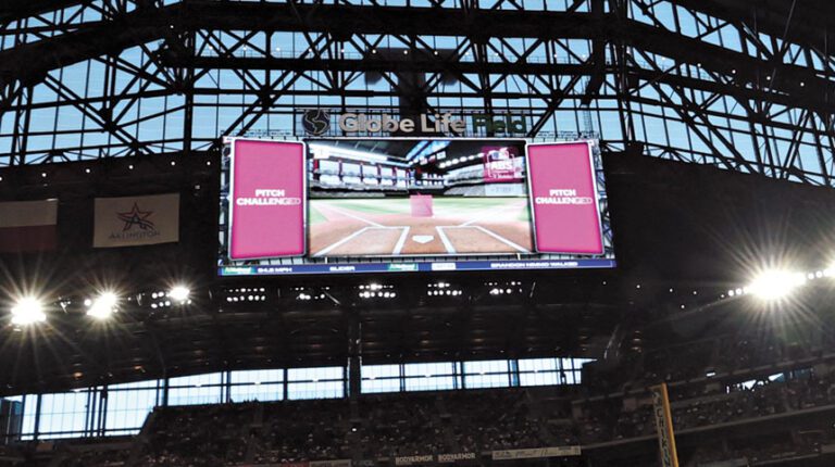 大聯盟本賽季第一次正式使用ABS系統。路透社