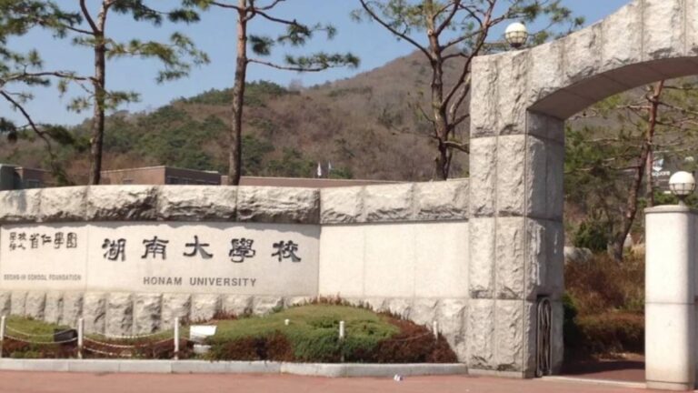 南韓查獲逾百中國留學生偽造學歷 勒令離境 五人提訴訟抗辯