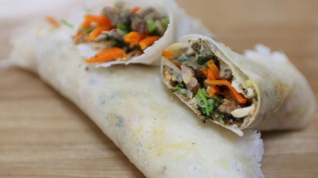 高雄清明春捲食安事件：134人中毒送醫，衛生局勒令攤商停業