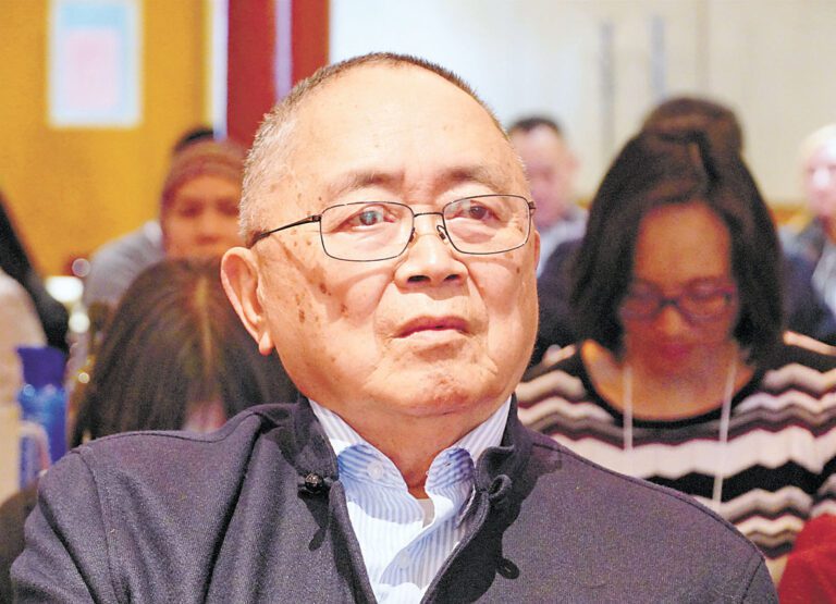 王靈智2022年11月出席他推動成立的世界海外華人研究學會研討會。本報資料圖片，記者黃偉江攝