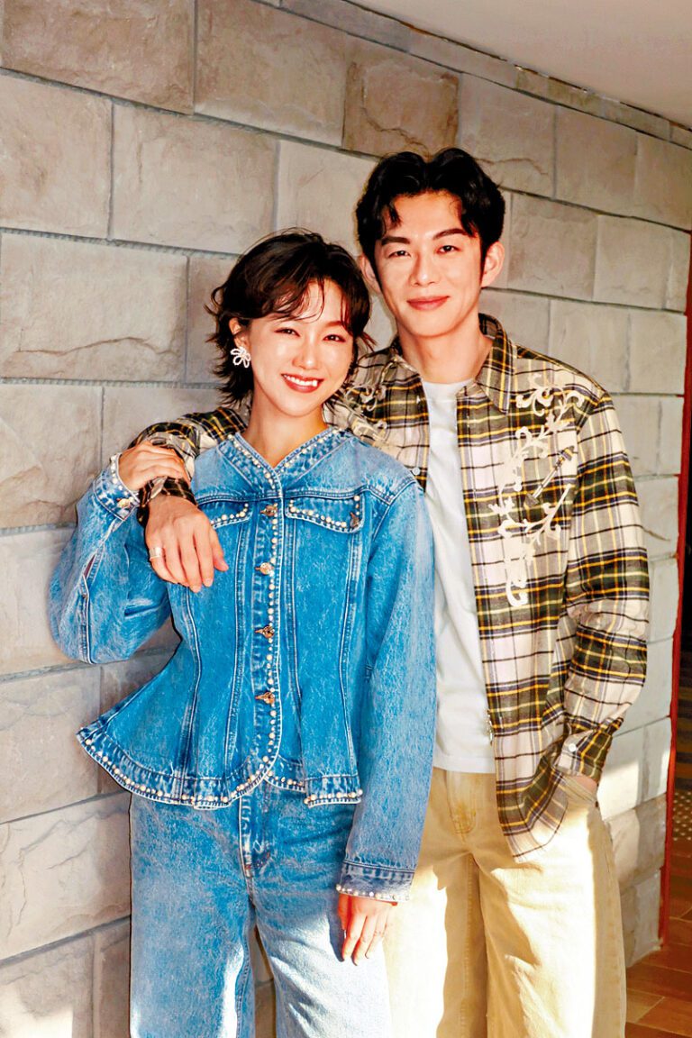 顏卓靈和蕭子墨雖然是首次合作，但默契十足。