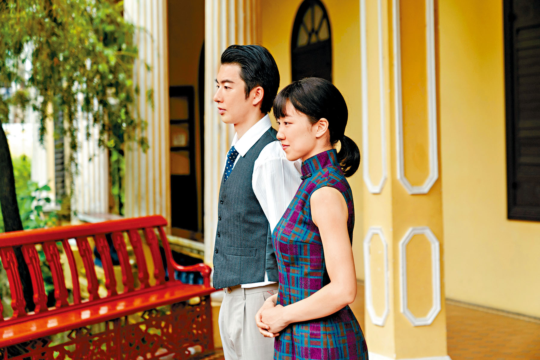 顏卓靈演年輕版的嫲嫲，與年輕版爺爺蕭子墨齊譜戀曲。