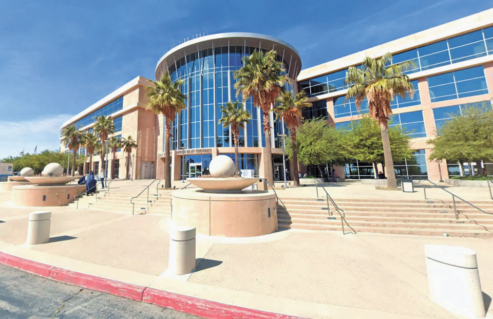 埃利亞斯與吉布斯4月2日於羚羊谷法院被判刑。谷歌街景