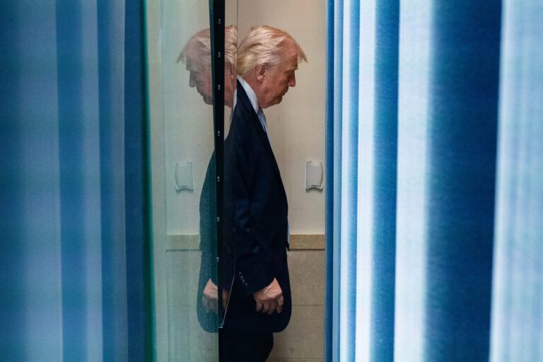 特朗普回應國際法與戰爭罪