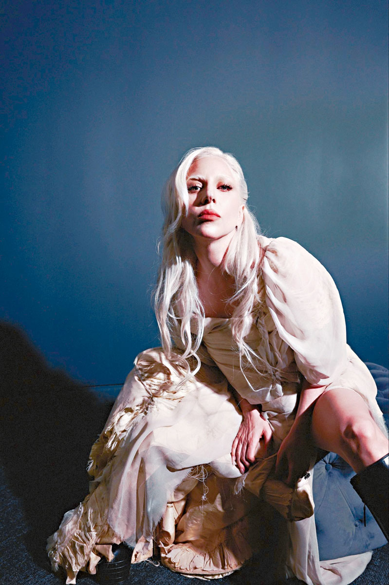 Gaga與Doechii的新歌《Runway》在《穿Prada的惡魔2》中曝光。網上圖片