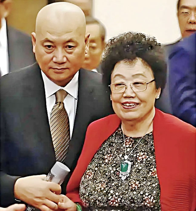 遲重瑞和妻子陳麗華攜手走過36年。網上圖片